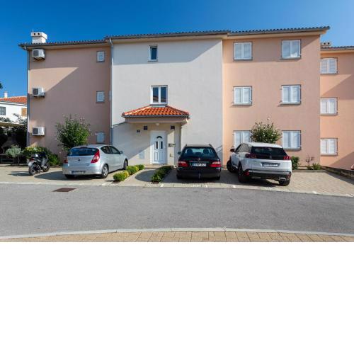 Apartments Crnekovic IV