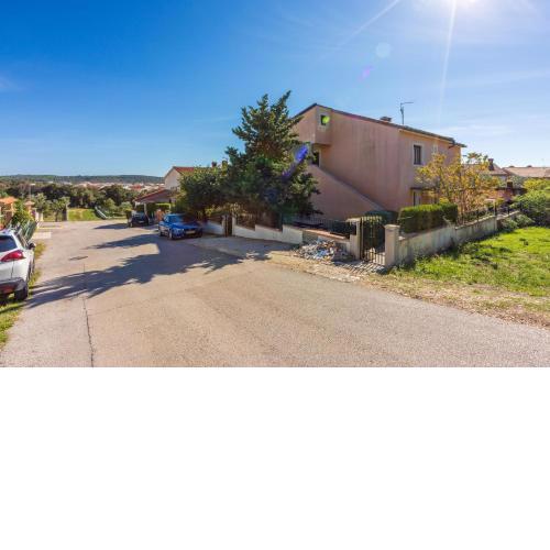 Apartments Davor