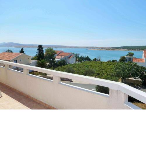 Apartments Donadic I, Caska