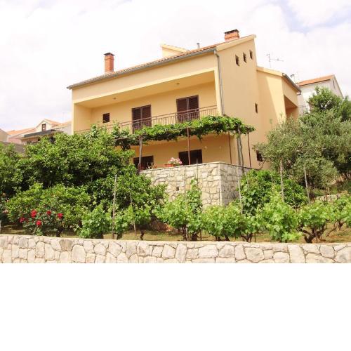 Apartments Dragan