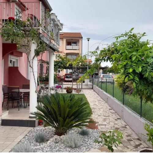 Apartments Dragica