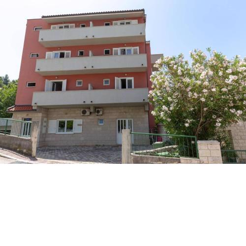 Apartments Elena