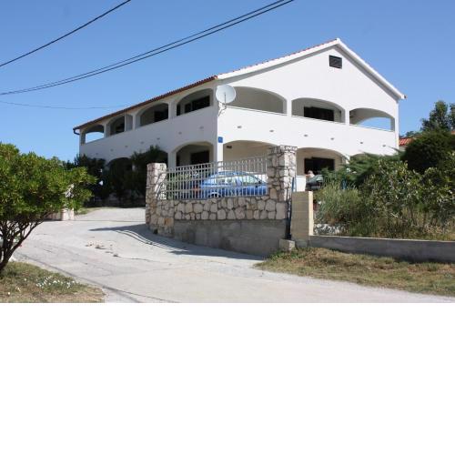 Apartments for families with children Lopar, Rab - 10402