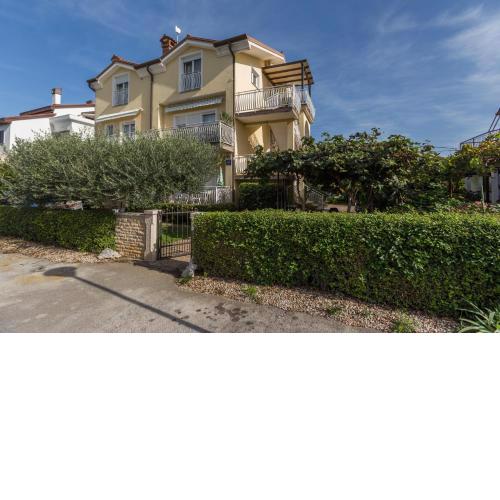 Apartments for families with children Umag - 2523