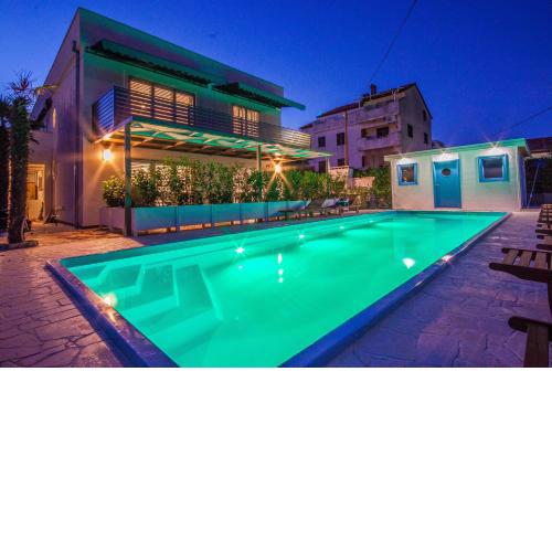 Apartments Gardelin Superior