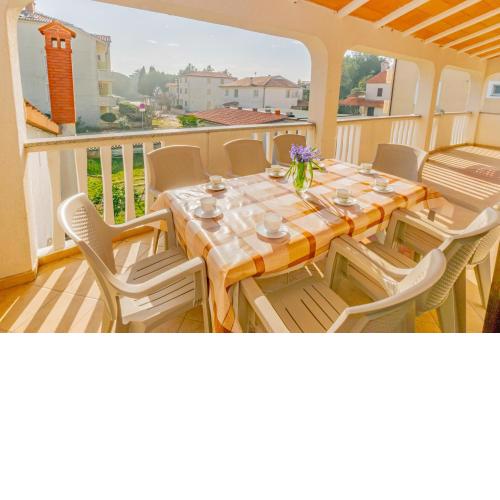 Apartments Grakalic great location