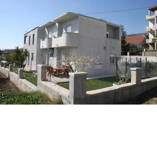 Apartments Ivica