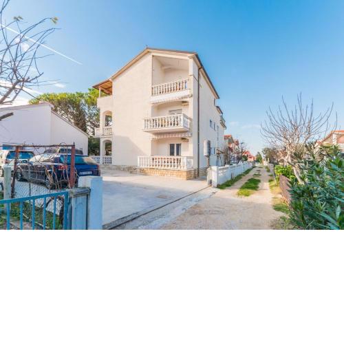Apartments Ivica