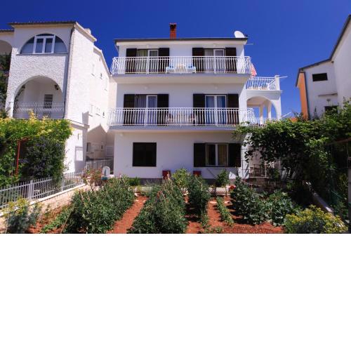Apartments Jolanda