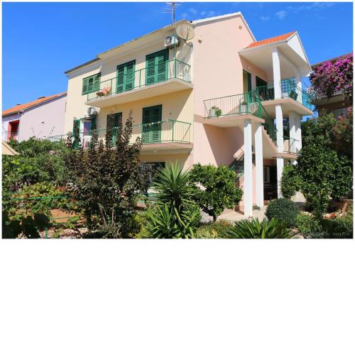Apartments Lujo