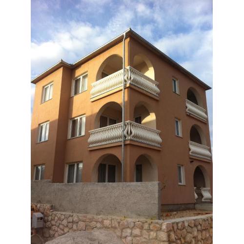 Apartments Mara