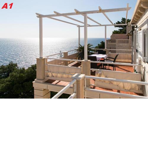 Apartments Mare