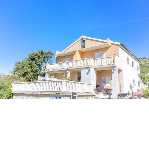 Apartments Pera