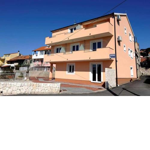Apartments & Rooms Krecak Sibenik