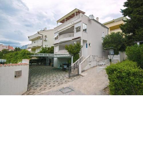 Apartments Sanda
