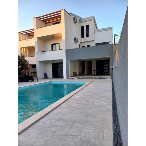 Apartments STAR with Pool