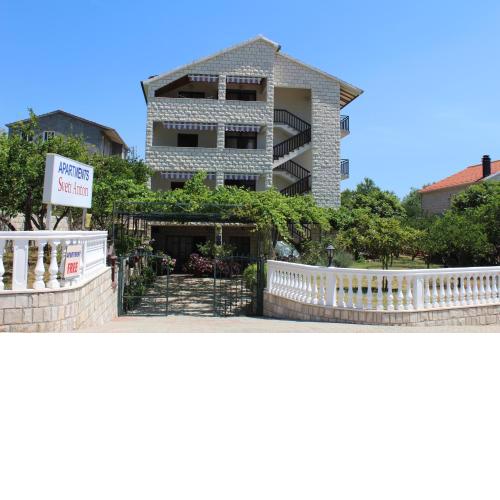 Apartments Sveti Anton