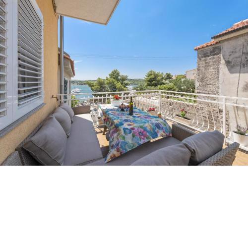 Apartments Tara, Šibenik - Mandalina