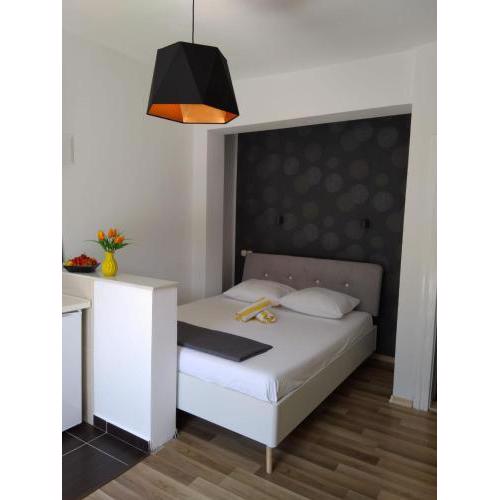 Apartments Tonći