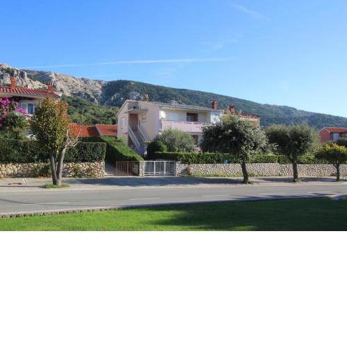 Apartments with a parking space Baska, Krk - 18878