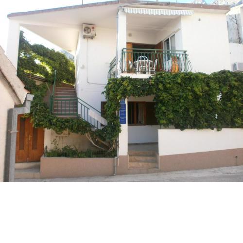 Apartments with a parking space Baska Voda, Makarska - 12543