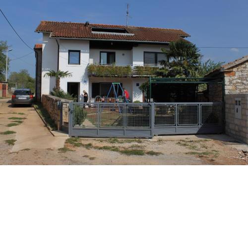 Apartments with a parking space Dolinci, Umag - 7111