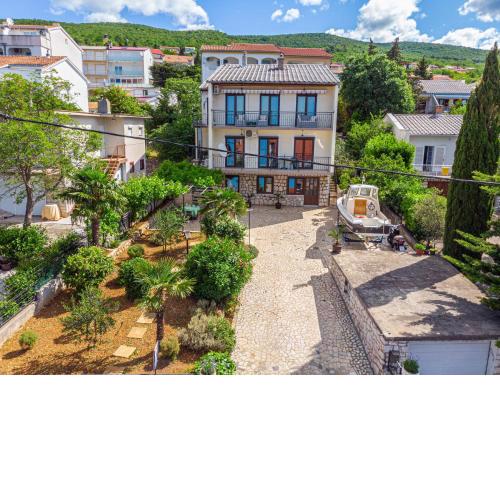 Apartments with a parking space Dramalj, Crikvenica - 18262