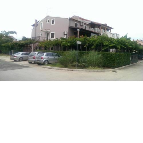 Apartments with a parking space Fazana - 7261