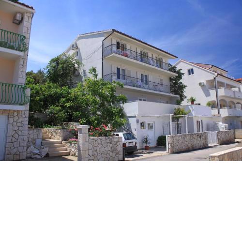 Apartments with a parking space Hvar - 4004