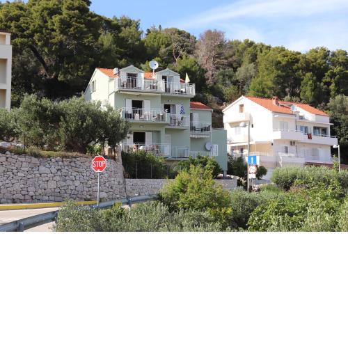 Apartments with a parking space Hvar - 5687