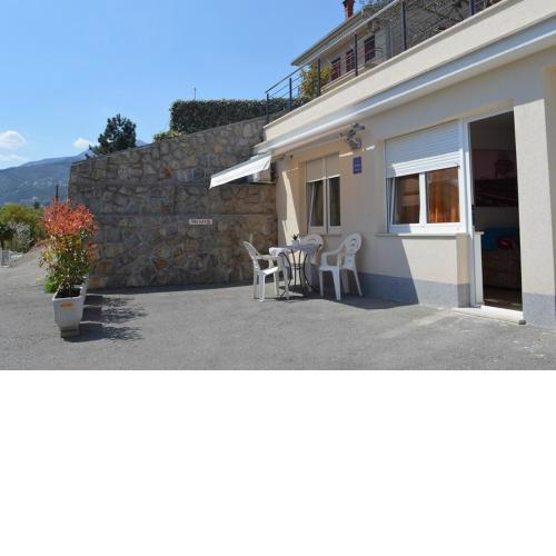 Apartments with a parking space Icici, Opatija - 11154