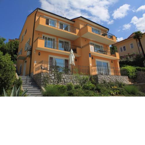 Apartments with a parking space Icici, Opatija - 7785