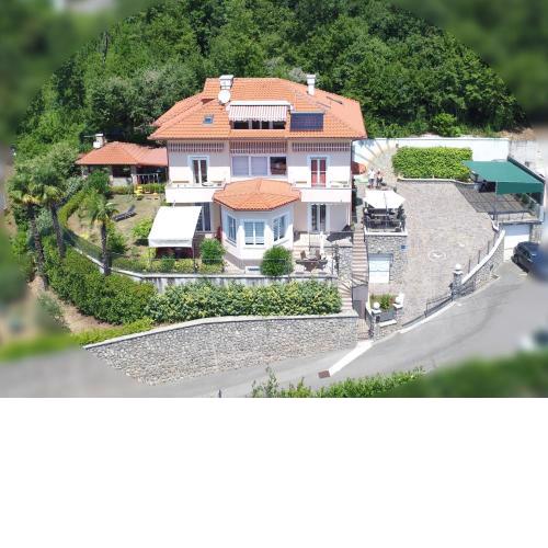Apartments with a parking space Icici, Opatija - 7793