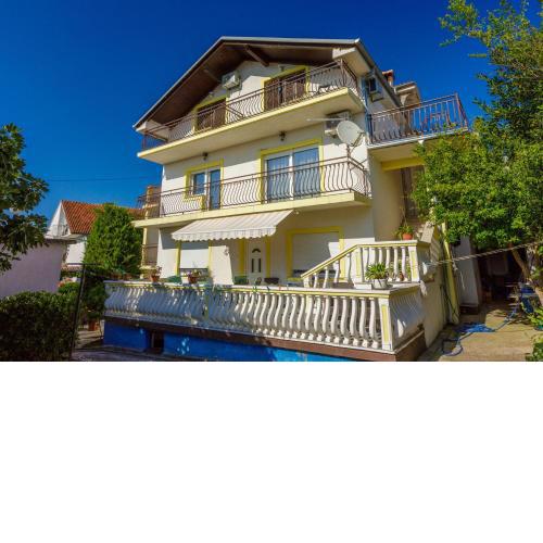 Apartments with a parking space Jadranovo, Crikvenica - 17994