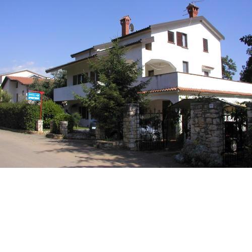 Apartments with a parking space Karigador, Novigrad - 2534