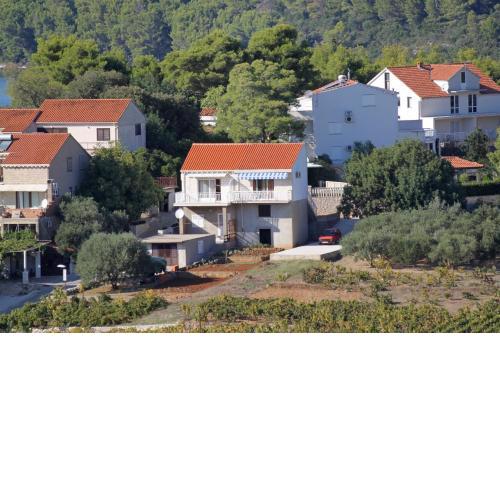 Apartments with a parking space Lumbarda, Korcula - 4471