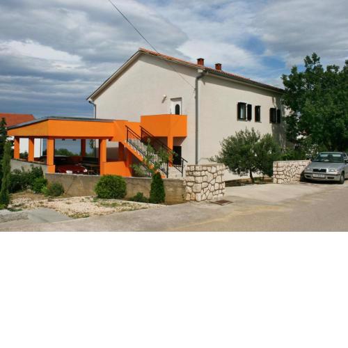 Apartments with a parking space Novi Vinodolski - 5514