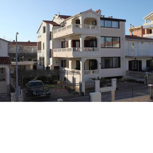 Apartments with a parking space Okrug Gornji, Ciovo - 7546