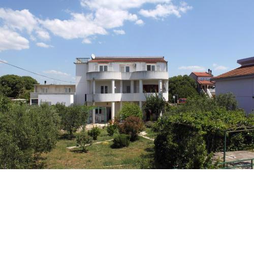 Apartments with a parking space Pirovac, Sibenik - 6276