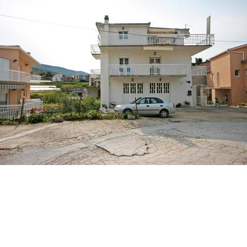 Apartments with a parking space Podstrana, Split - 4849
