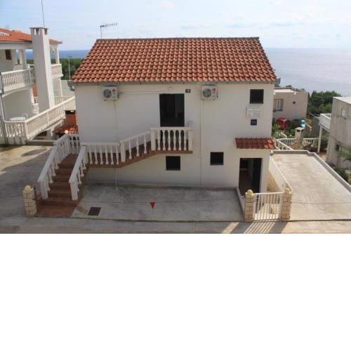 Apartments with a parking space Rukavac, Vis - 8838