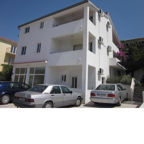 Apartments with a parking space Seget Vranjica, Trogir - 12145