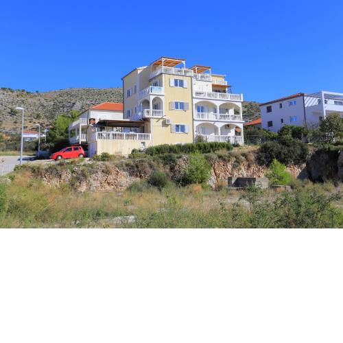 Apartments with a parking space Seget Vranjica, Trogir - 18138