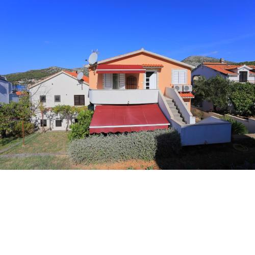 Apartments with a parking space Seget Vranjica, Trogir - 18326