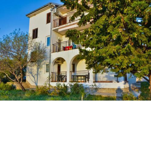 Apartments with a parking space Senj - 11520