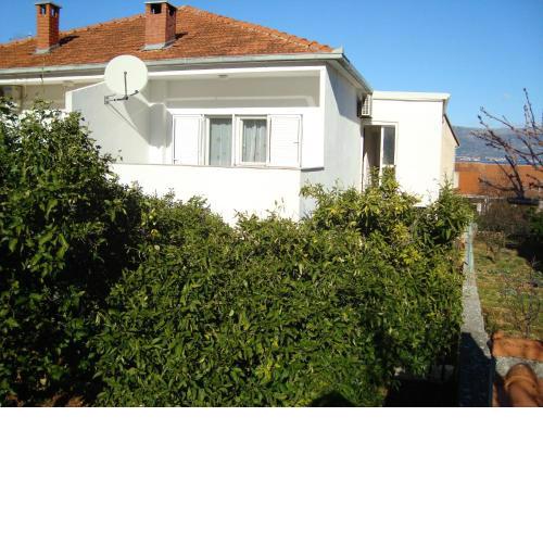 Apartments with a parking space Slatine, Ciovo - 11493