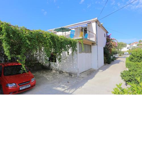 Apartments with a parking space Slatine, Ciovo - 2566