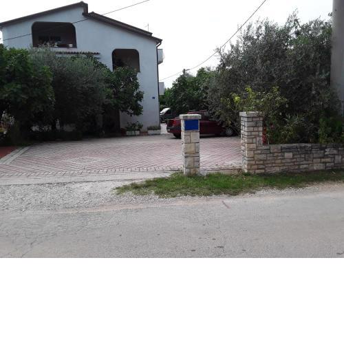 Apartments with a parking space Sosi, Umag - 15967