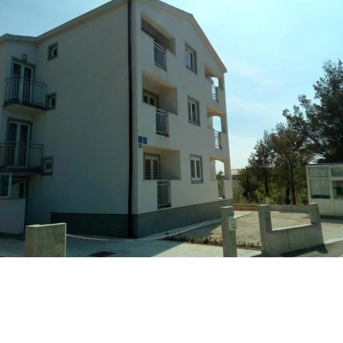 Apartments with a parking space Starigrad, Paklenica - 12992
