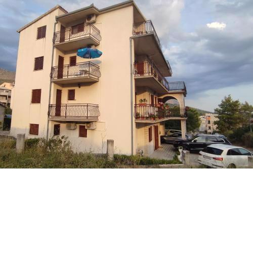 Apartments with a parking space Stobrec, Split - 20510